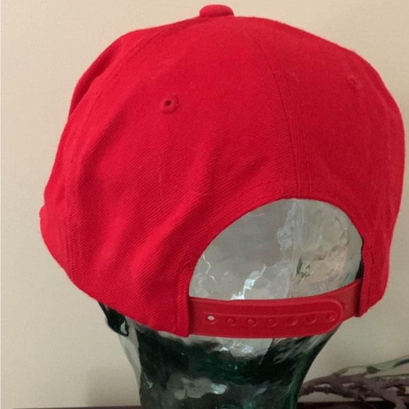 📌 The Hundreds Bar Logo Red Snapback Cap - Picture 4 of 4